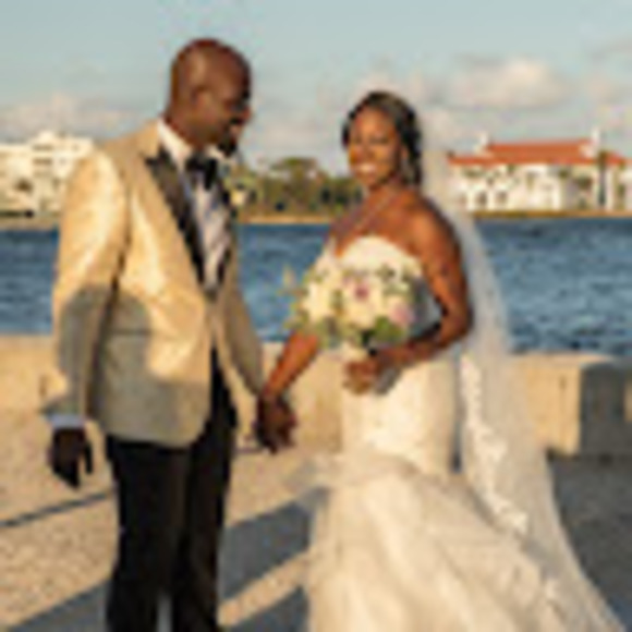 Meet your Posher, Tiffany - Picture 1 of 1